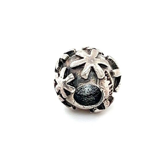 Trollbeads Snowflake Bead  - Picture 3 of 3